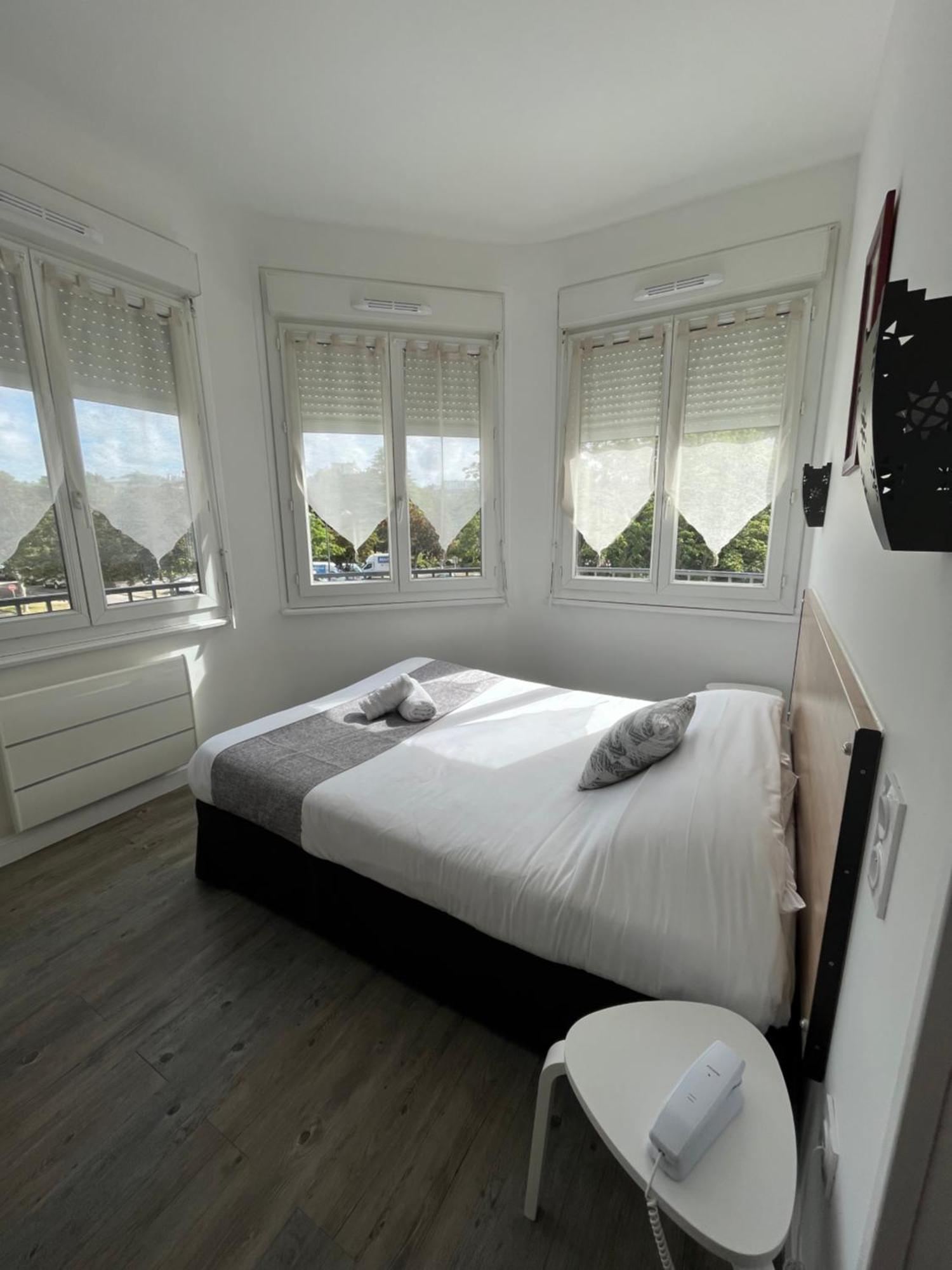 Hotel Agena เบรสต์ ภายนอก รูปภาพ