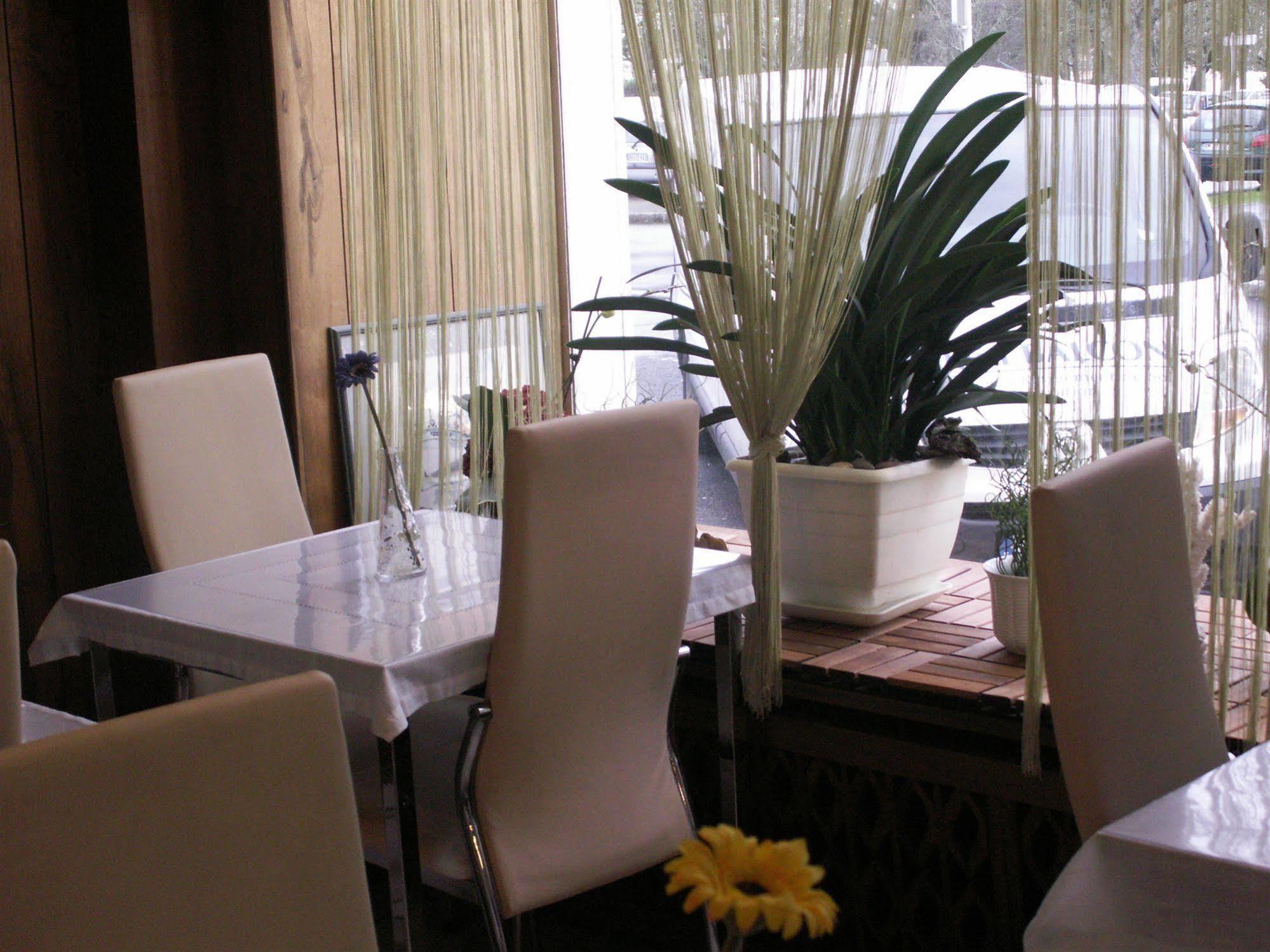 Hotel Agena เบรสต์ ภายนอก รูปภาพ